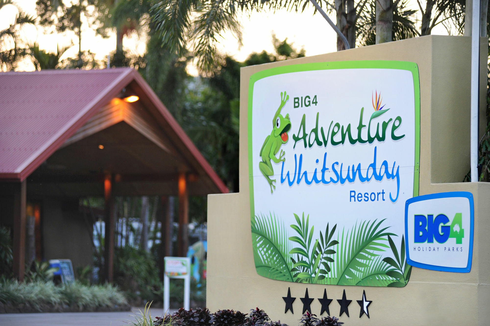 Big4 Adventure Whitsunday Resort Еърли Бийч Екстериор снимка